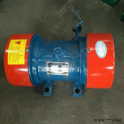 新聯(lián)YZS-8-4新鄉(xiāng)新聯(lián)振動(dòng) 三相異步振動(dòng)電機(jī) 非標(biāo)定制振動(dòng)電機(jī)
