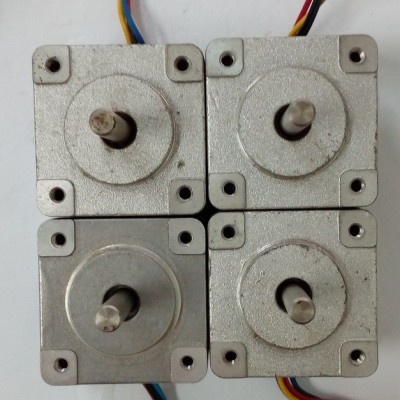 金鋼電機(jī)   35步進(jìn)電機(jī)        全新清倉