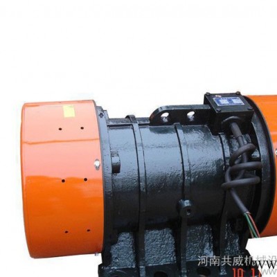 新鄉(xiāng)威猛高效節(jié)能YZO振動(dòng)電機(jī)|5.5KW振動(dòng)電機(jī)|振動(dòng)馬達(dá)
