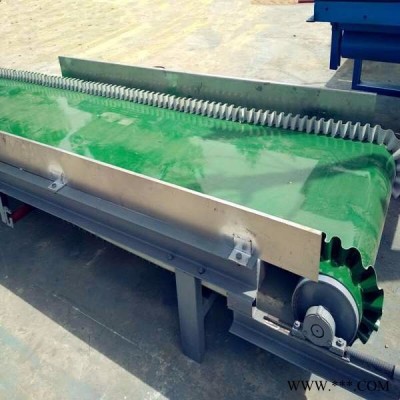 輕型爬坡輸送機(jī) 防爆電機(jī) 包料輸送機(jī)
