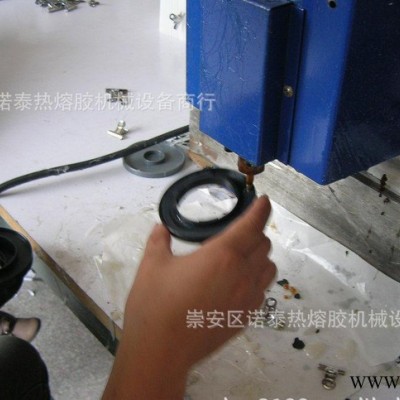 過(guò)濾器端蓋密封熱熔膠機(jī)