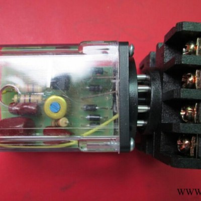 國 產(chǎn)    電磁調(diào)速電機(jī)   微型直流電機(jī)調(diào)速器