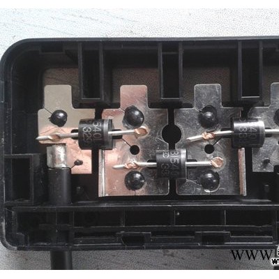 供應(yīng)2600p超聲波塑料焊接機太陽能光伏接線盒焊接機