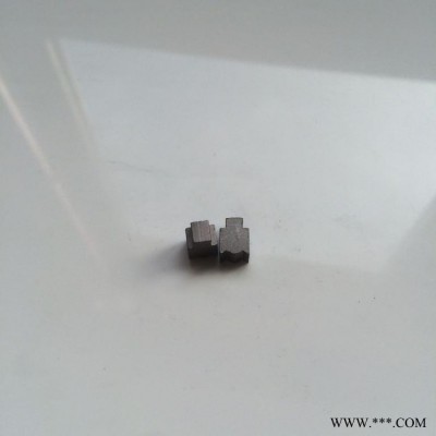 偉榮達(dá)供應(yīng)微電機(jī)碳刷  碳刷電刷  碳刷價(jià)格 碳晶 碳刷批發(fā)  采購(gòu)碳刷