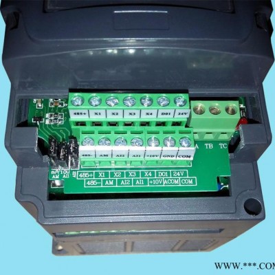深圳國產(chǎn)變頻器110V 0.4kw單相高性能矢量電機(jī)變頻器非