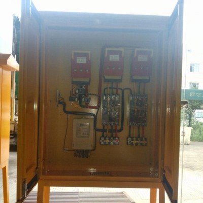 定制專業(yè)成套戶外防雨二級配電箱、工地臨時二級箱、帶計量二級箱