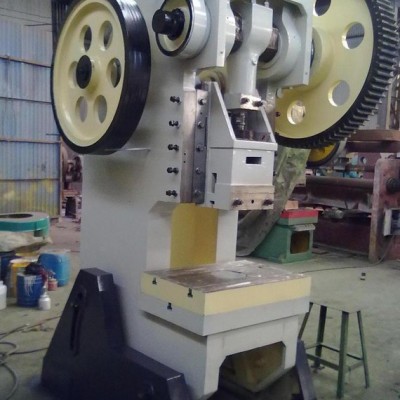 淄博金軒機(jī)床 **  JB23-100T開式可傾壓力機(jī)  沖床 量大從優(yōu)