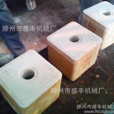 630噸液壓機(jī)，y32-500T四柱液壓機(jī)，630噸牛羊舔鹽塊四柱導(dǎo)向液壓壓力機(jī)