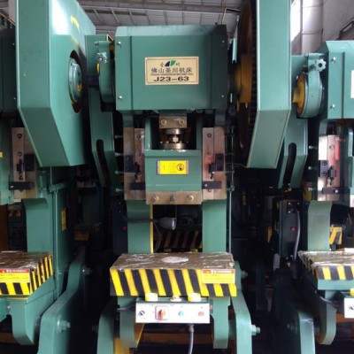 J23-63T普標(biāo)高品質(zhì)沖床壓力機(jī)【圣川沖床】沖床壓力機(jī)庫(kù)存