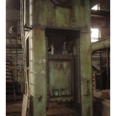 供應(yīng)進(jìn)口俄羅斯400噸閉式單點壓力機，二手400噸壓力機