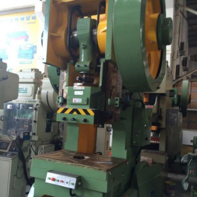 直銷(xiāo)高品質(zhì)沖床壓力機(jī)【上海二鍛】J23-63優(yōu)良沖床壓力機(jī)