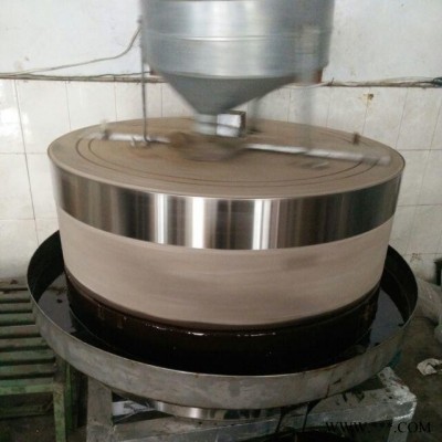 現(xiàn)林石磨100型油脂加工成套設備