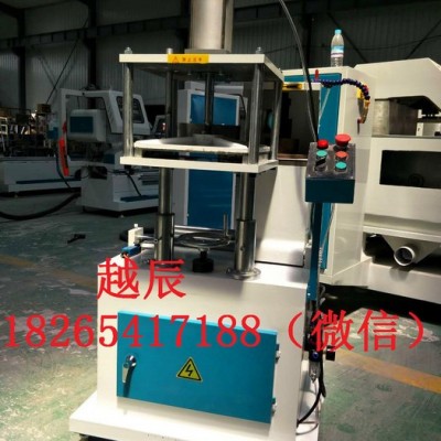 安陸市斷橋鋁設(shè)備  越辰鋁型材加工設(shè)備  門窗設(shè)備價格
