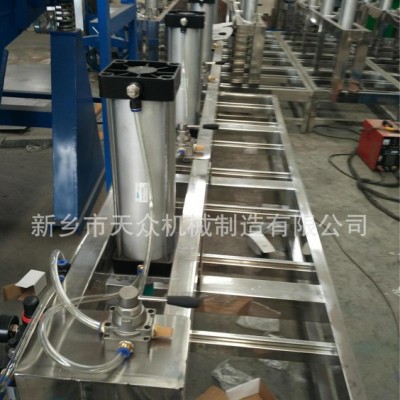 豆腐加工廠豆腐成型設(shè)備 氣動(dòng)壓型機(jī) 豆腐壓塊設(shè)備