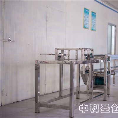 上海市做豆腐成套設(shè)備,全自動豆腐機械,快捷小型豆腐機,大型豆腐教加工設(shè)備