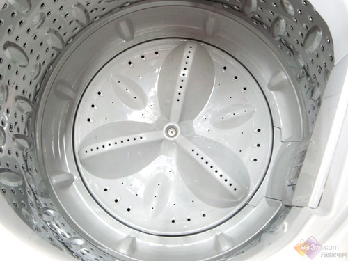 變頻直驅(qū)電機(jī) 圖解三洋新品高端波輪機(jī)