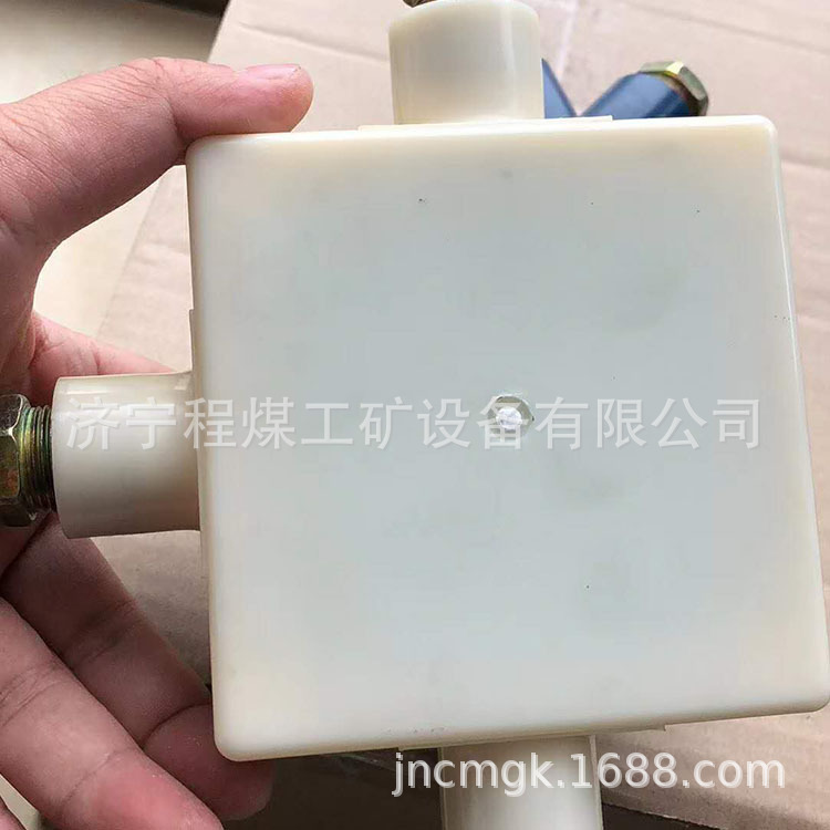 接線盒2