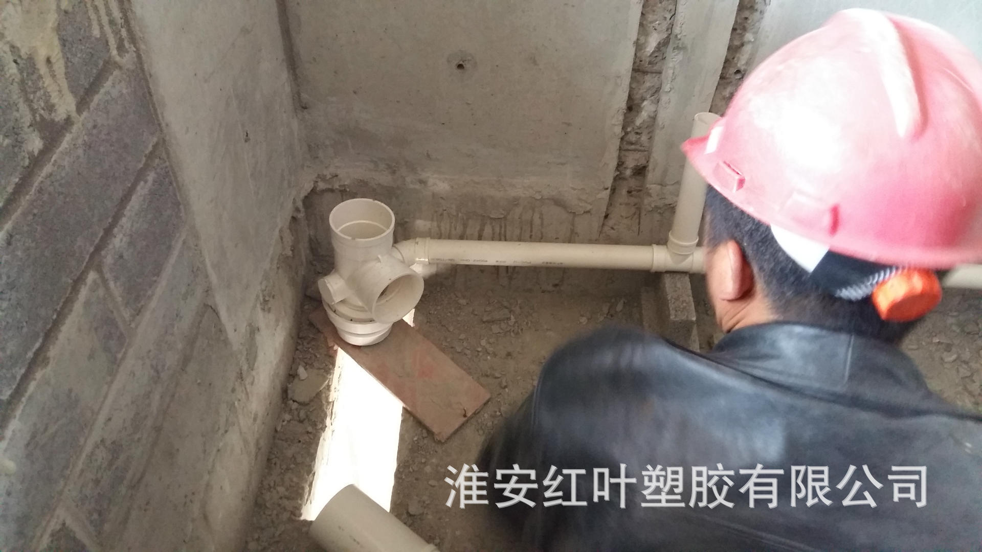 接線影音盒，彩色白色對(duì)比圖