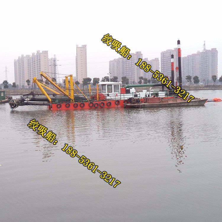 大型的絞吸式清淤船.jpg