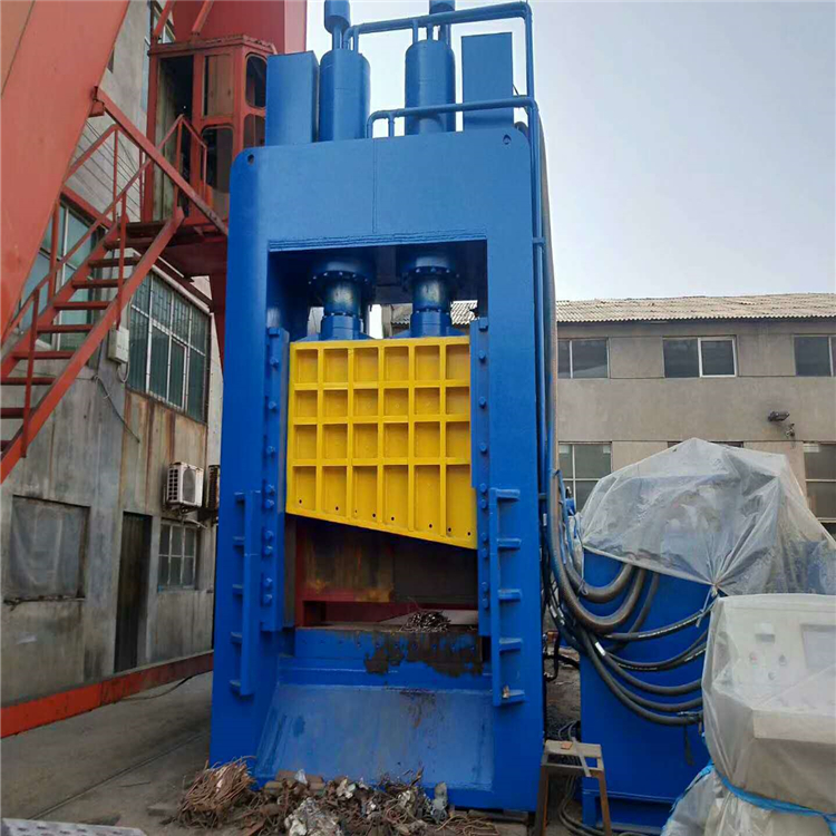 豫曉重工質(zhì)量保證YX-1800型龍門剪切機(jī)油漆桶剪切機(jī)電腦剪切機(jī)