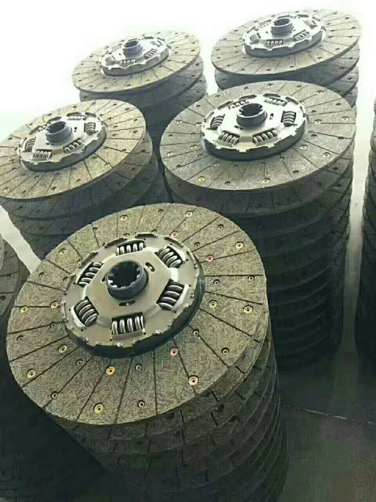弘鼎工程機械 供應(yīng)徐工壓路機透氣螺絲 發(fā)電機廠家