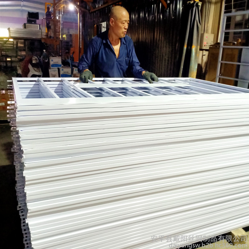 樓層防護(hù)門 樓層施工電梯門 配電箱防護(hù)棚 戴陽廠家供應(yīng)