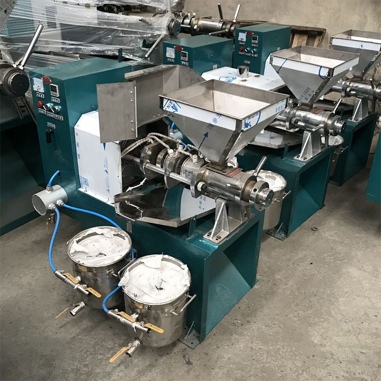 **胡麻榨油機(jī) 山茶籽螺旋榨油機(jī) 電器控制、自動(dòng)加熱