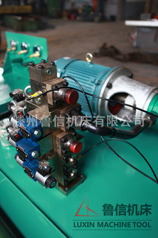 單臂液壓機