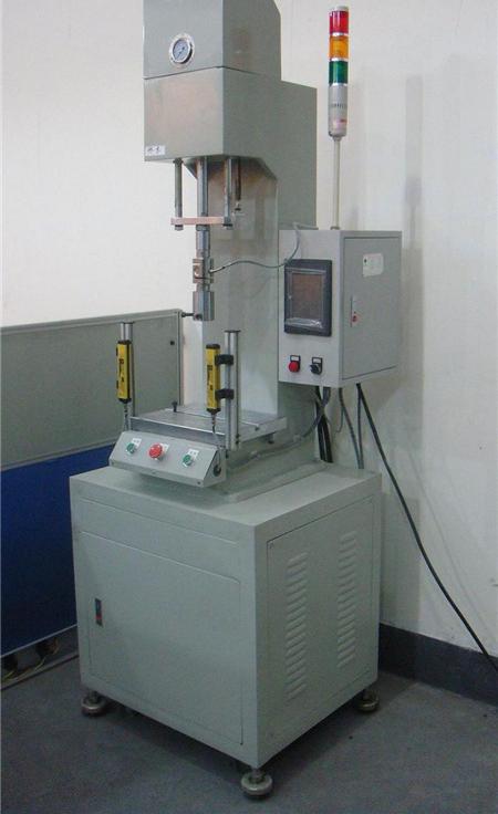 數(shù)控軸承壓裝機