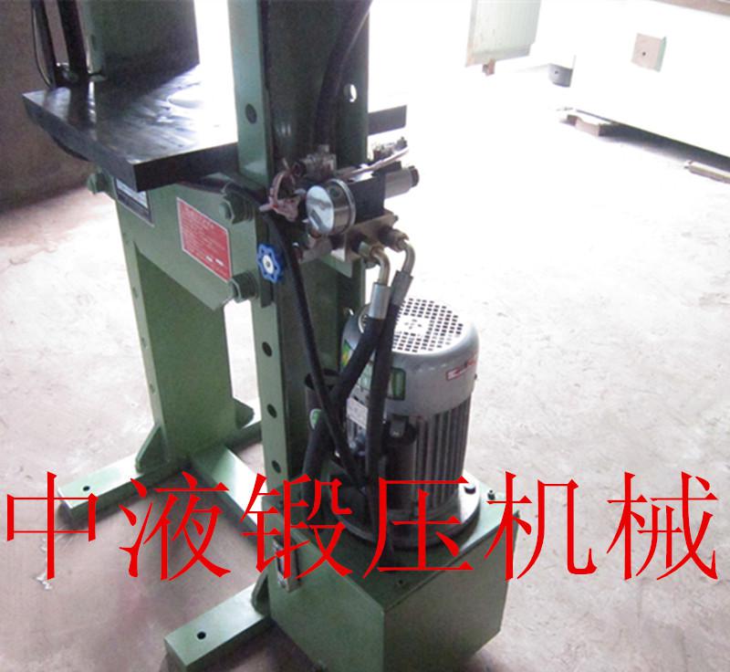 龍門液壓機
