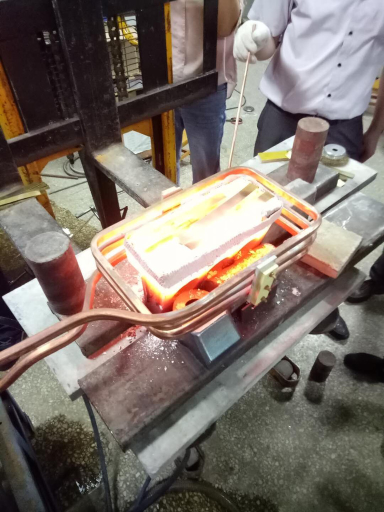 盾構刀具焊接設備
