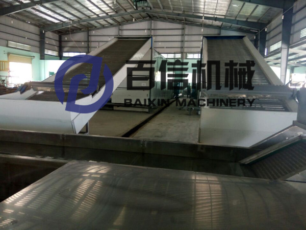 網(wǎng)帶式干燥機(jī)-現(xiàn)場(chǎng)