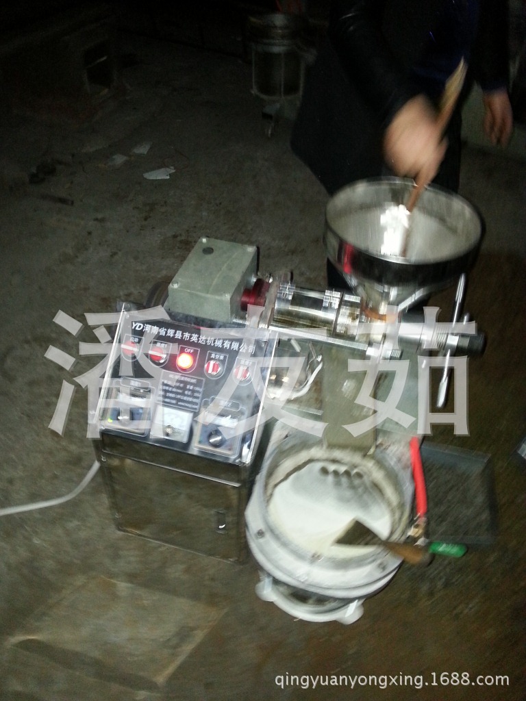 小型榨油機(jī)
